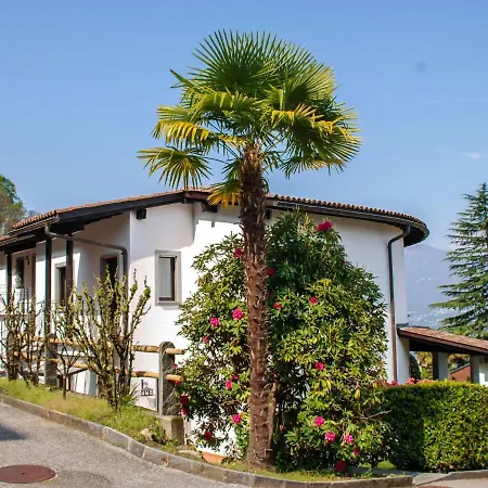 Miralago - Utoring-11 By Interhome *